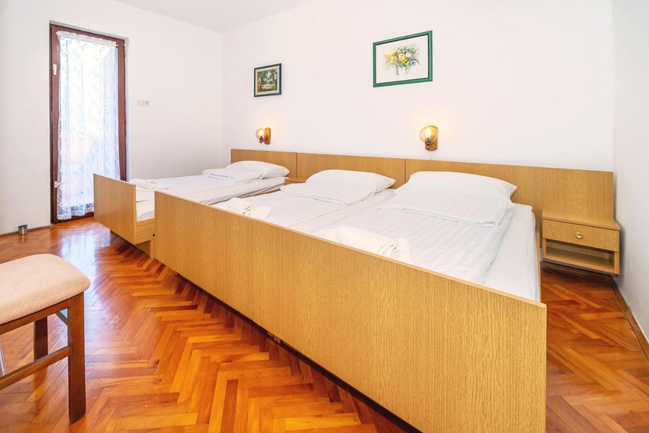 Apartmani Ana Juranic Jurandvor Bagian luar foto
