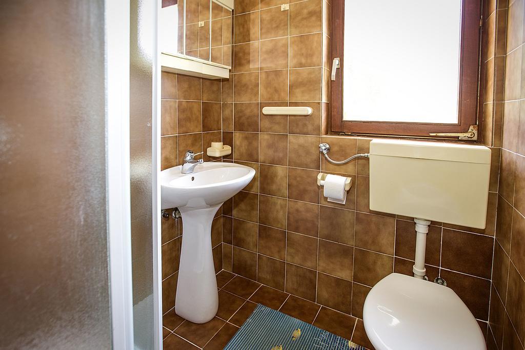 Apartmani Ana Juranic Jurandvor Bagian luar foto
